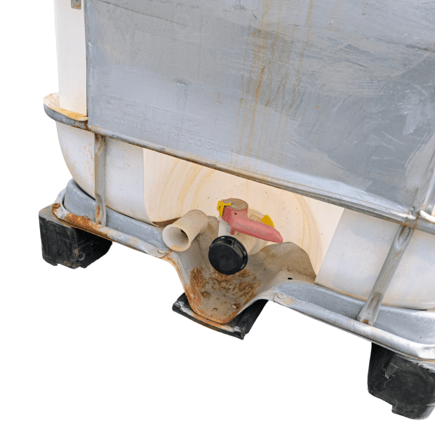 IBC WERIT 600L PLASTIC PALLET WITHOUT UN 150/50 WASHED, METAL FRAME CORROSION(2)
