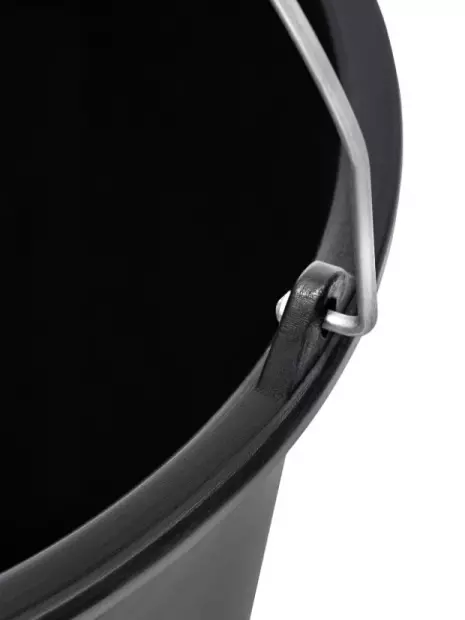 Construction bucket with spout(6)