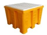 Plastic drip tray under IBC container with grate