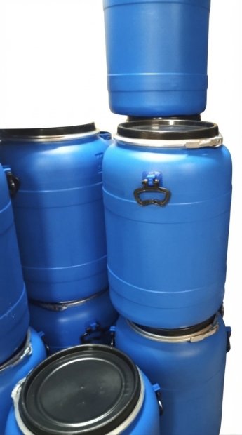 PE drum 90-liter, used, removable lid + lever-type closure with Teflon-coated handle inside(6)