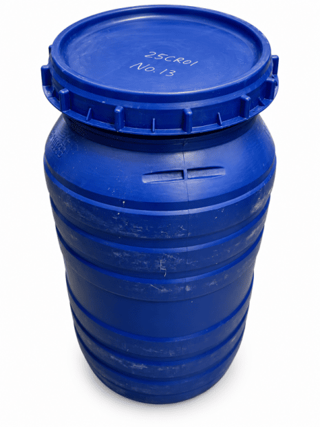 PE BARREL 220 L USED, SCREW LID(5)