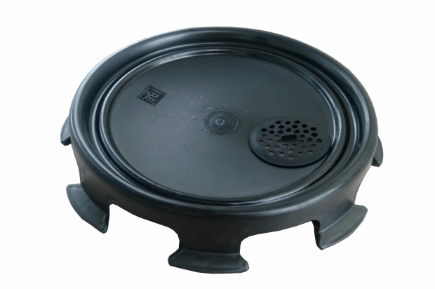 UPPER COVER BLACK FOR GARDEN COURTS DEH 500 - 1000 L incl. TIP INTO THE FILLING HOLE(2)